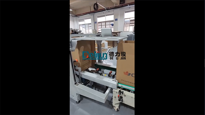Automated plastic cup packaging machine